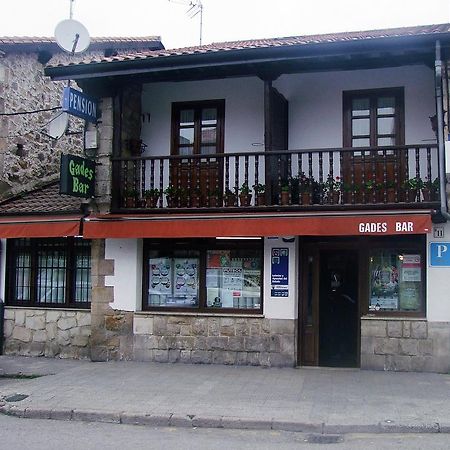 Hotel Pension Gades Cabezón de la Sal Exterior foto